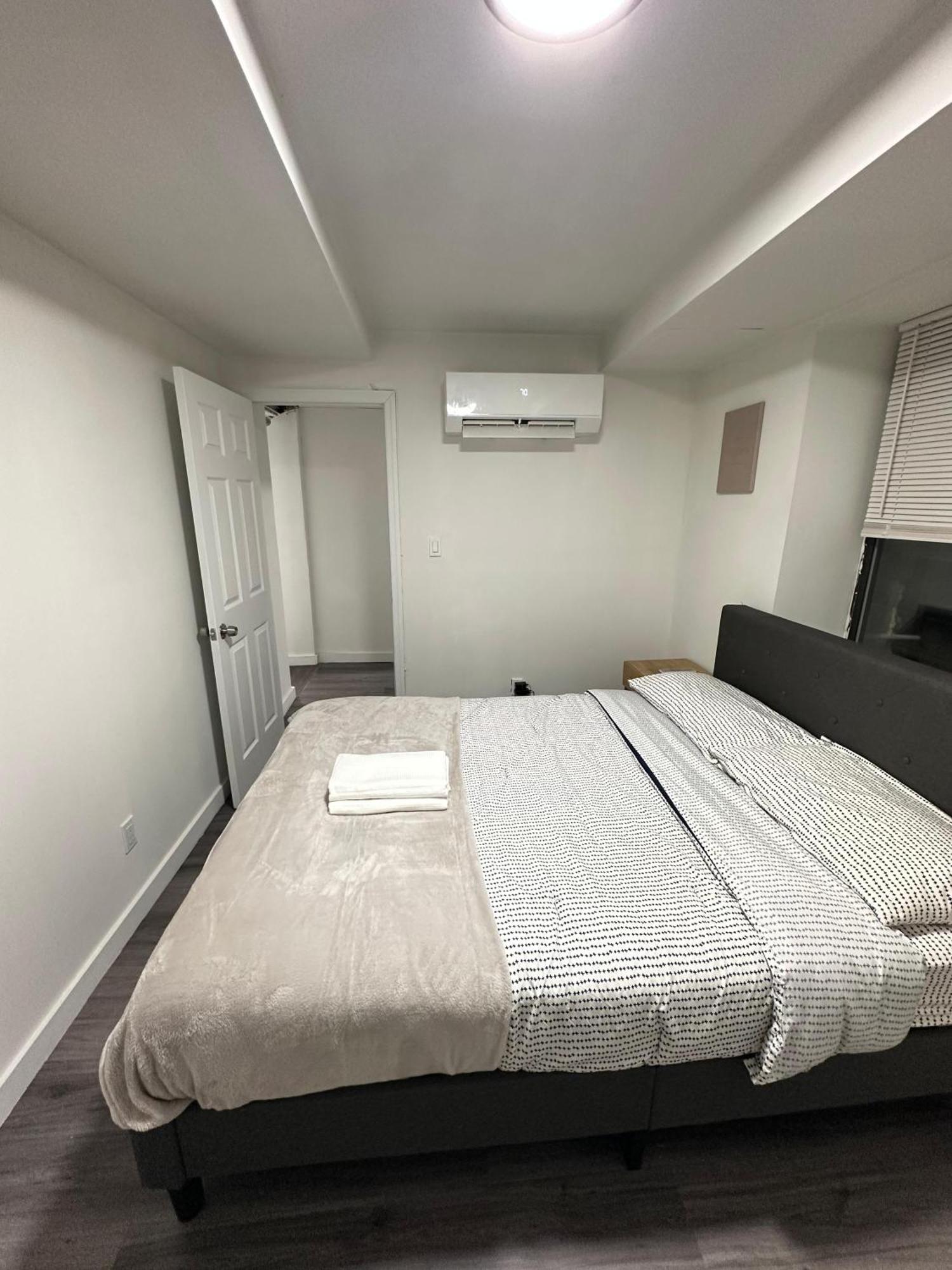 3Bd Cozy Unit Next To Central Park Нью-Йорк Экстерьер фото